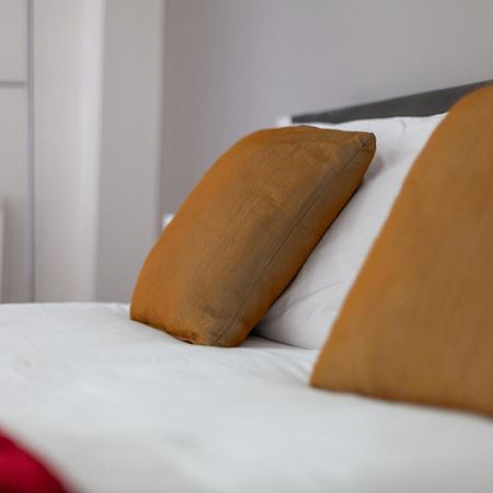 Deluxe Holborn Two Bedroom Apartment London Luaran gambar