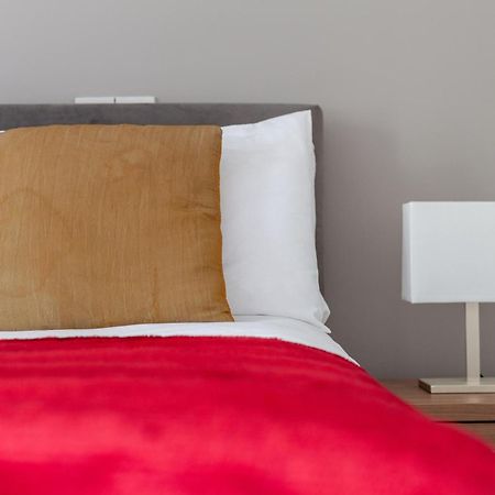 Deluxe Holborn Two Bedroom Apartment London Luaran gambar