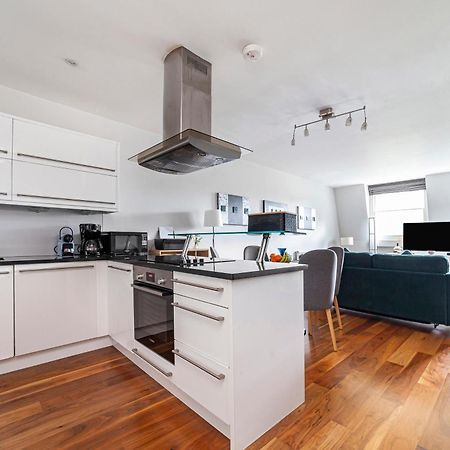 Deluxe Holborn Two Bedroom Apartment London Luaran gambar