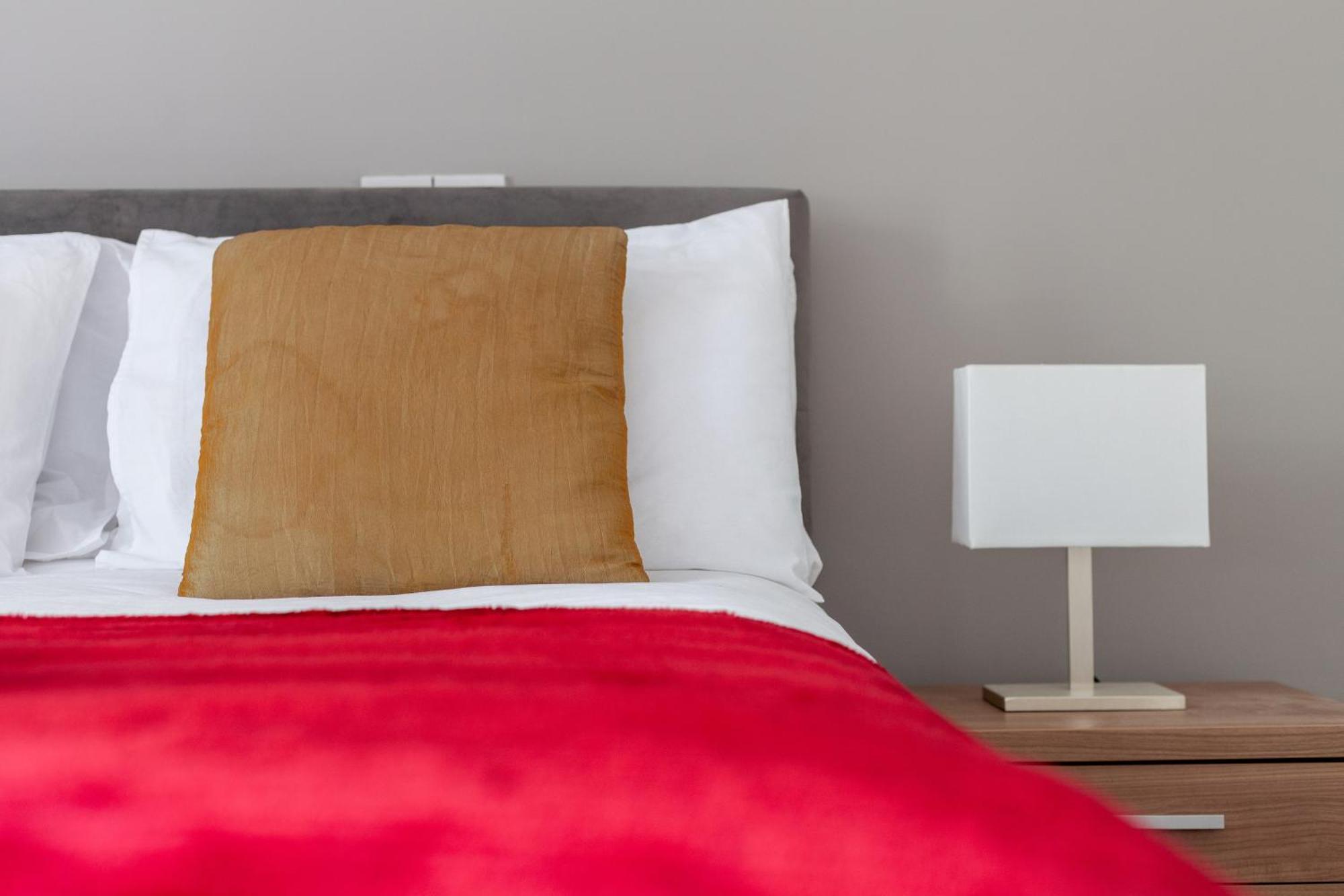 Deluxe Holborn Two Bedroom Apartment London Luaran gambar
