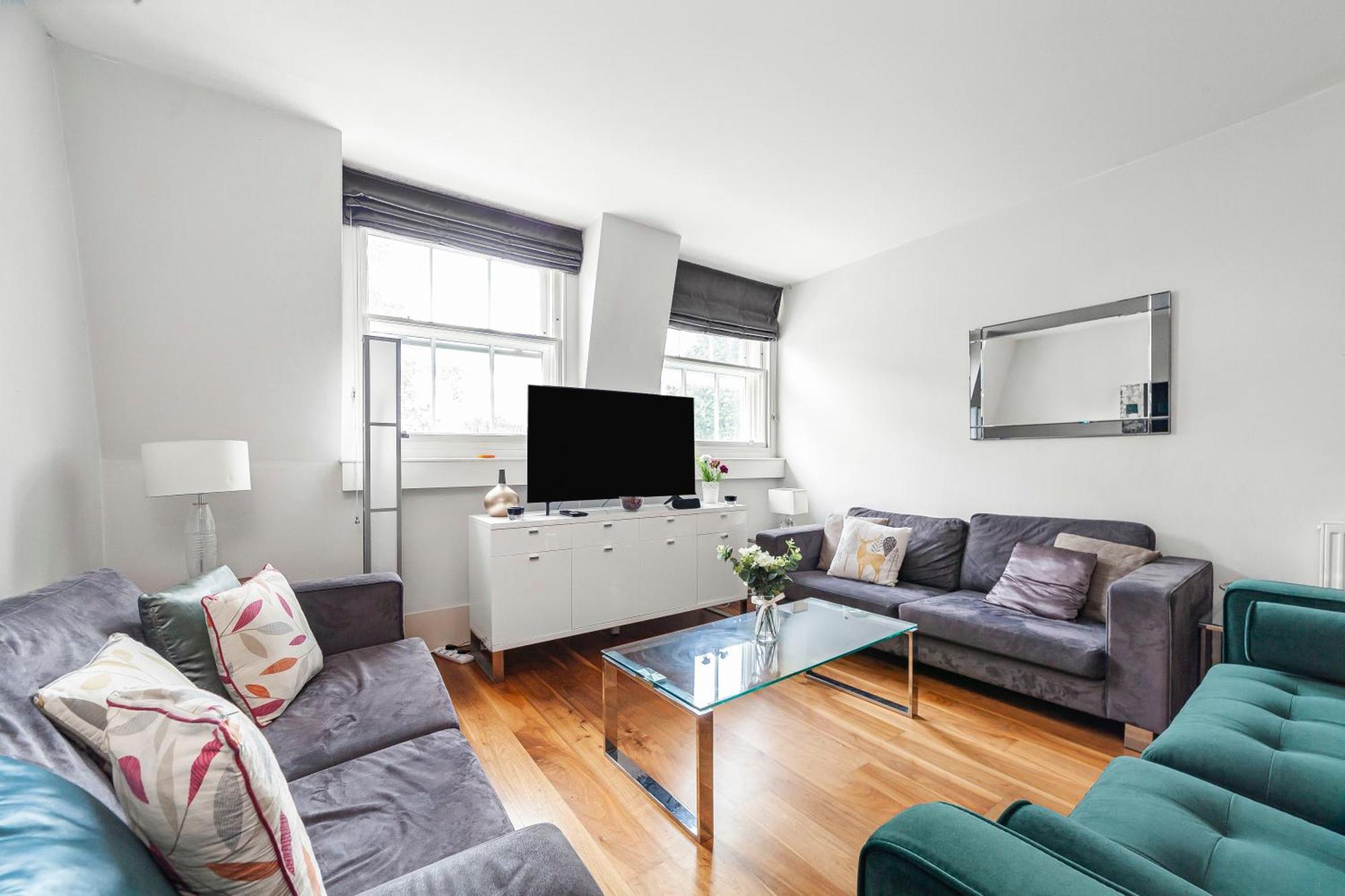 Deluxe Holborn Two Bedroom Apartment London Luaran gambar